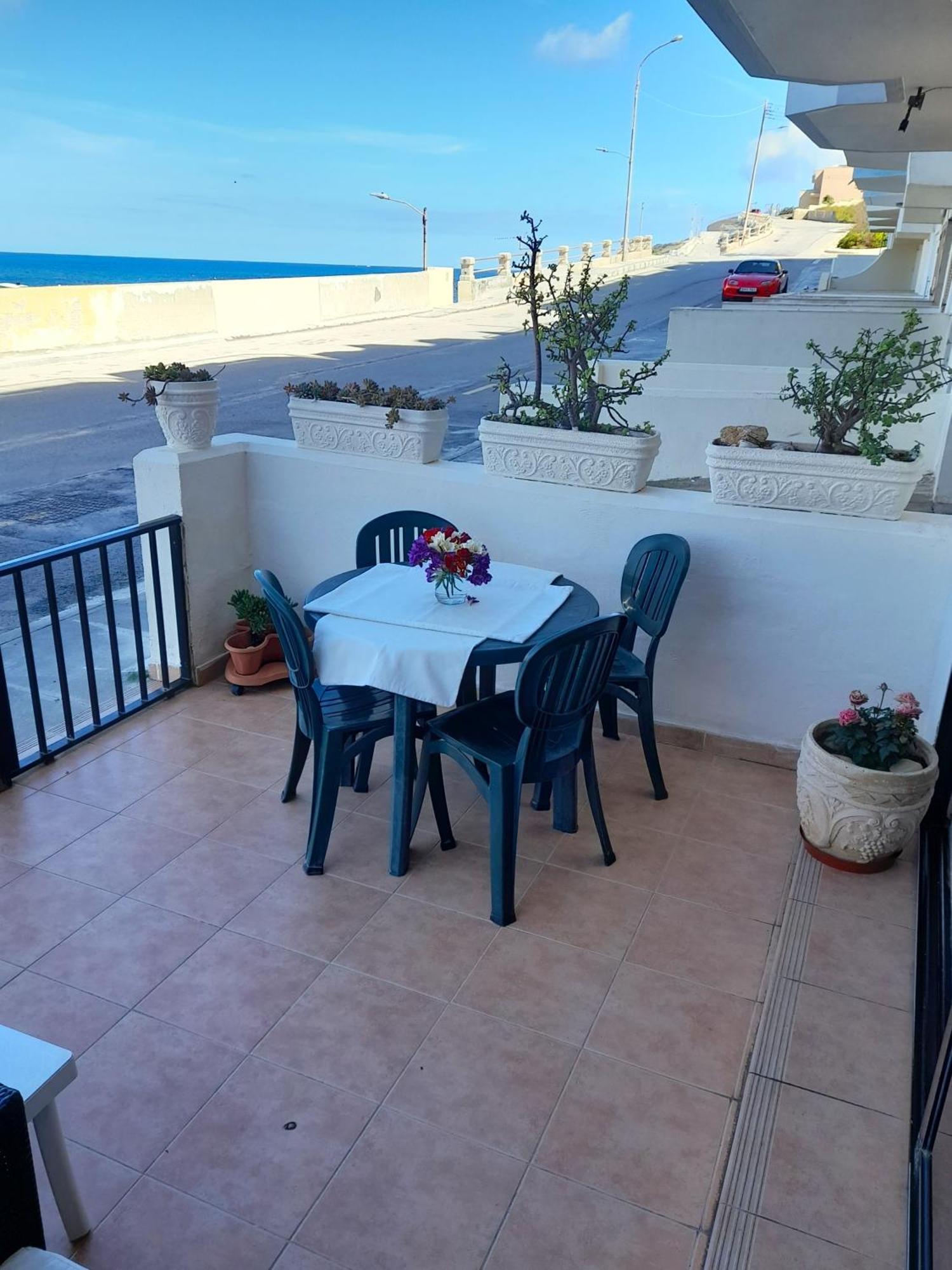 Seafront Maisonette Ocean Views & Terrace Mellieha Exterior foto
